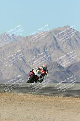 media/Dec-01-2025-Moto Forza (Mon) [[2daa91e15f]]/2-Intermediate Group/Session 4 Turn 9/